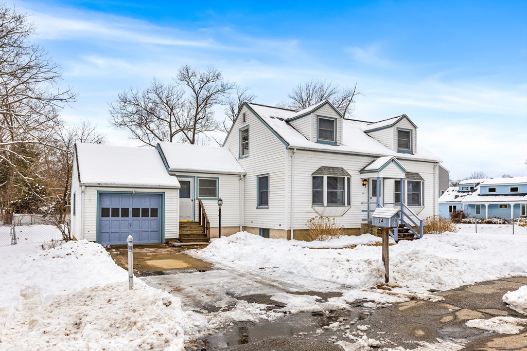 24 Bridle Road Billerica, MA 01821 - Photo 3 of 16 Gallery Image 3