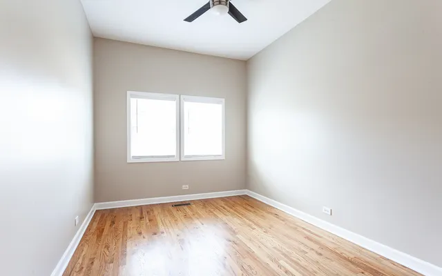 $3,000 | 3138 North Sawyer Avenue, Unit 1, Chicago, IL 60618