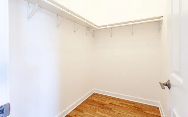 $3,000 | 3138 North Sawyer Avenue, Unit 1, Chicago, IL 60618