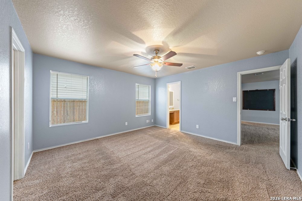 915 Ridingate Farm San Antonio, TX 78228 - Photo 16 of 38