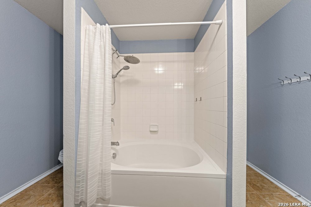 915 Ridingate Farm San Antonio, TX 78228 - Photo 19 of 38