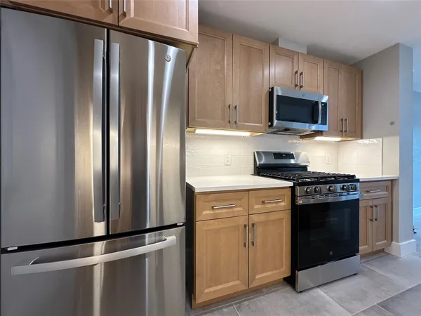 $1,950 | 7205 Aldea Drive, Unit A, Austin, TX 78745