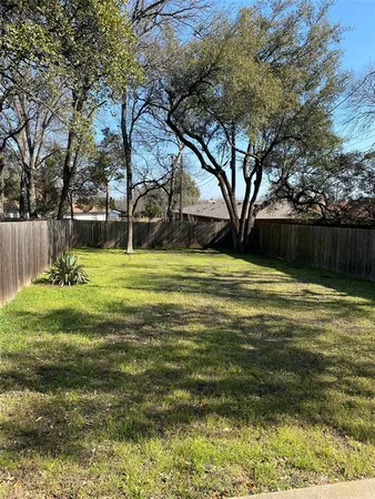 $1,950 | 7205 Aldea Drive, Unit A, Austin, TX 78745