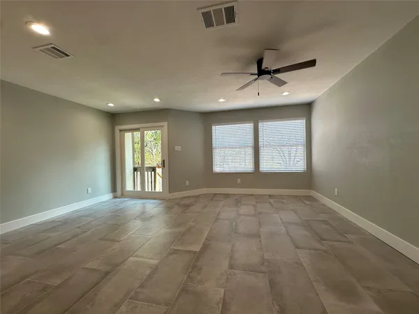 $1,950 | 7205 Aldea Drive, Unit A, Austin, TX 78745