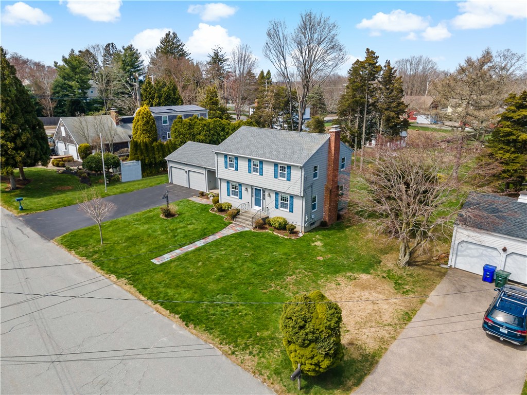 5 Echo Farm Drive Bristol, RI 02809 - Photo 3 of 41