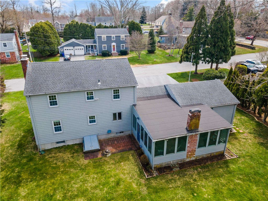 5 Echo Farm Drive Bristol, RI 02809 - Photo 4 of 41