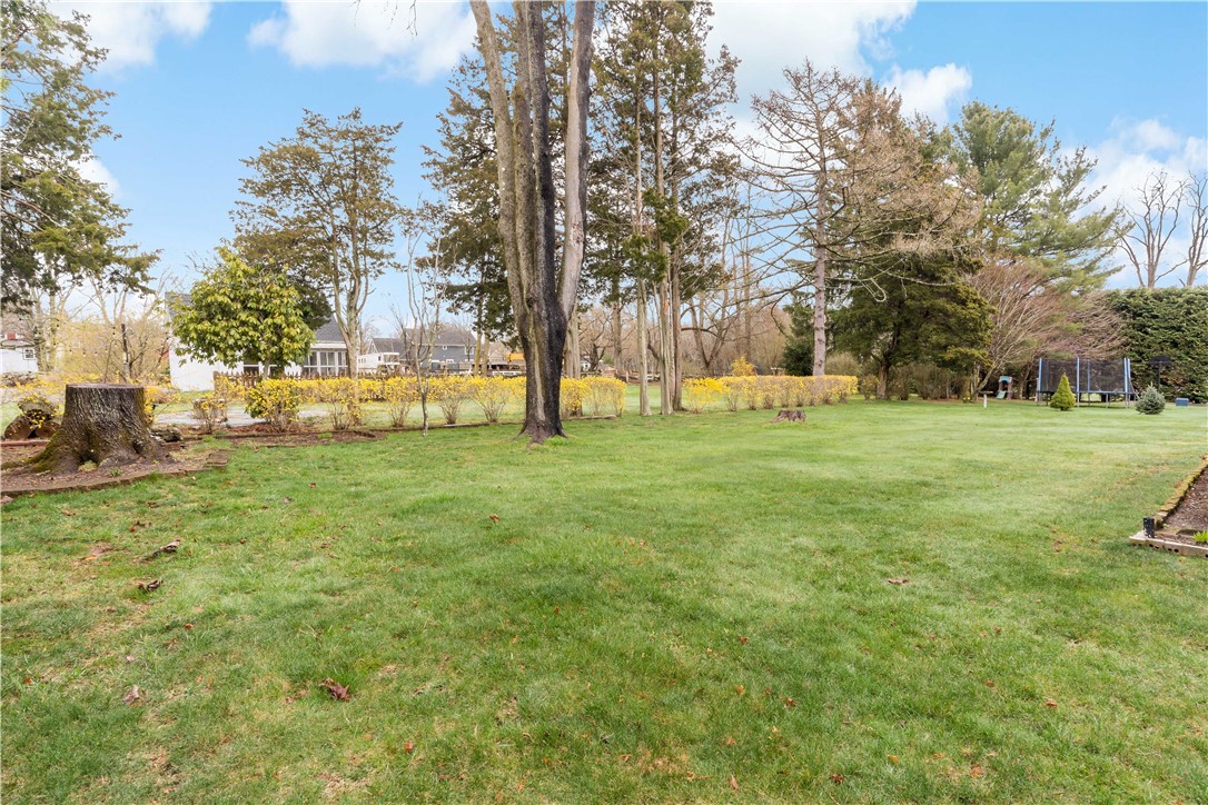 5 Echo Farm Drive Bristol, RI 02809 - Photo 5 of 41