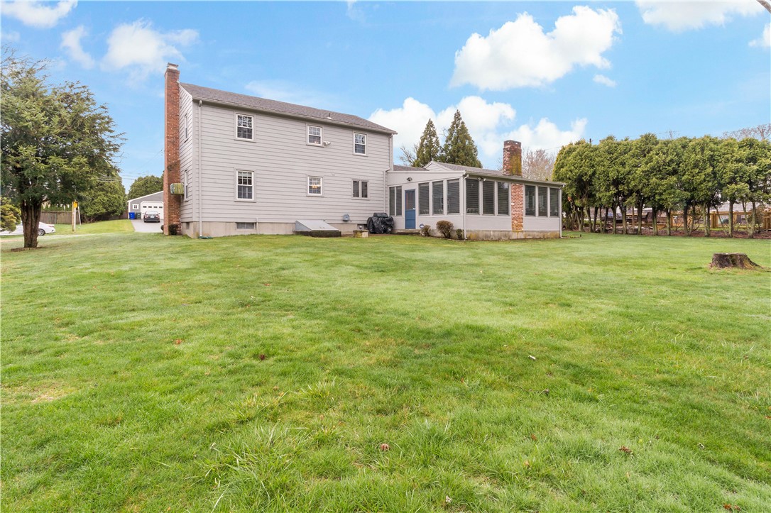 5 Echo Farm Drive Bristol, RI 02809 - Photo 7 of 41