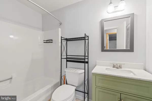 $1,950 | 15 B East Daisy Lane, Unit 15A, Mount Laurel, NJ 08054