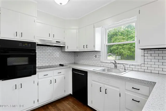 $4,850 | 49 Circle Drive, Greenwich, CT 06830