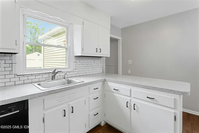 $4,850 | 49 Circle Drive, Greenwich, CT 06830