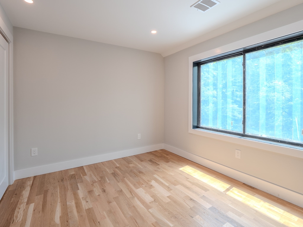 76 Center Street, Unit B Plympton, MA 02367 - Photo 23 of 31