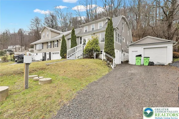 $274,900 | 2042 Highway 92, Pittston, PA 18643
