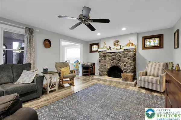 $269,900 | 2042 Highway 92, Pittston, PA 18643