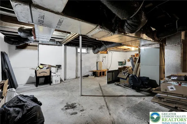 $269,900 | 2042 Highway 92, Pittston, PA 18643