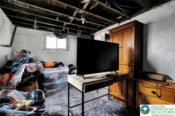 $269,900 | 2042 Highway 92, Pittston, PA 18643