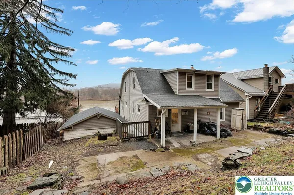 $269,900 | 2042 Highway 92, Pittston, PA 18643