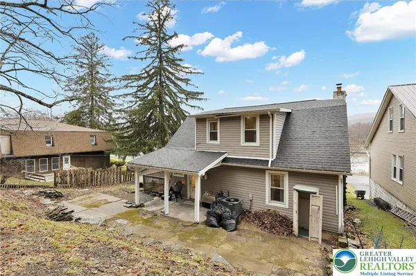 $269,900 | 2042 Highway 92, Pittston, PA 18643