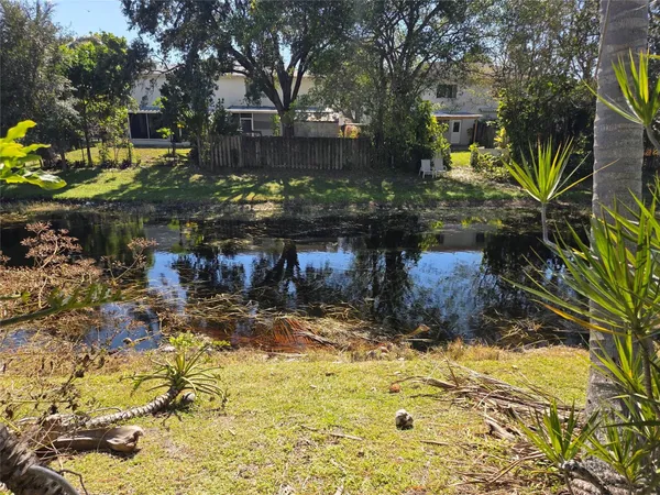 $309,999 | 6014 Northwest 3rd Street, Unit 6014, Margate, FL 33063