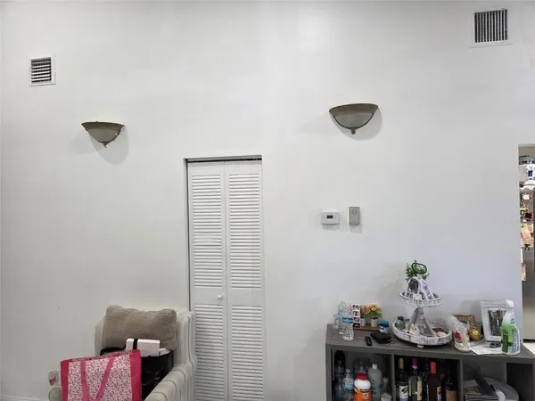 $309,999 | 6014 Northwest 3rd Street, Unit 6014, Margate, FL 33063