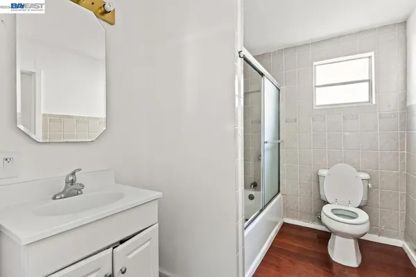 $1,300,000 | 812 Lisbon Avenue, Oakland, CA 94601