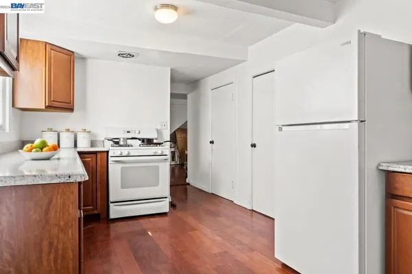 $1,300,000 | 812 Lisbon Avenue, Oakland, CA 94601