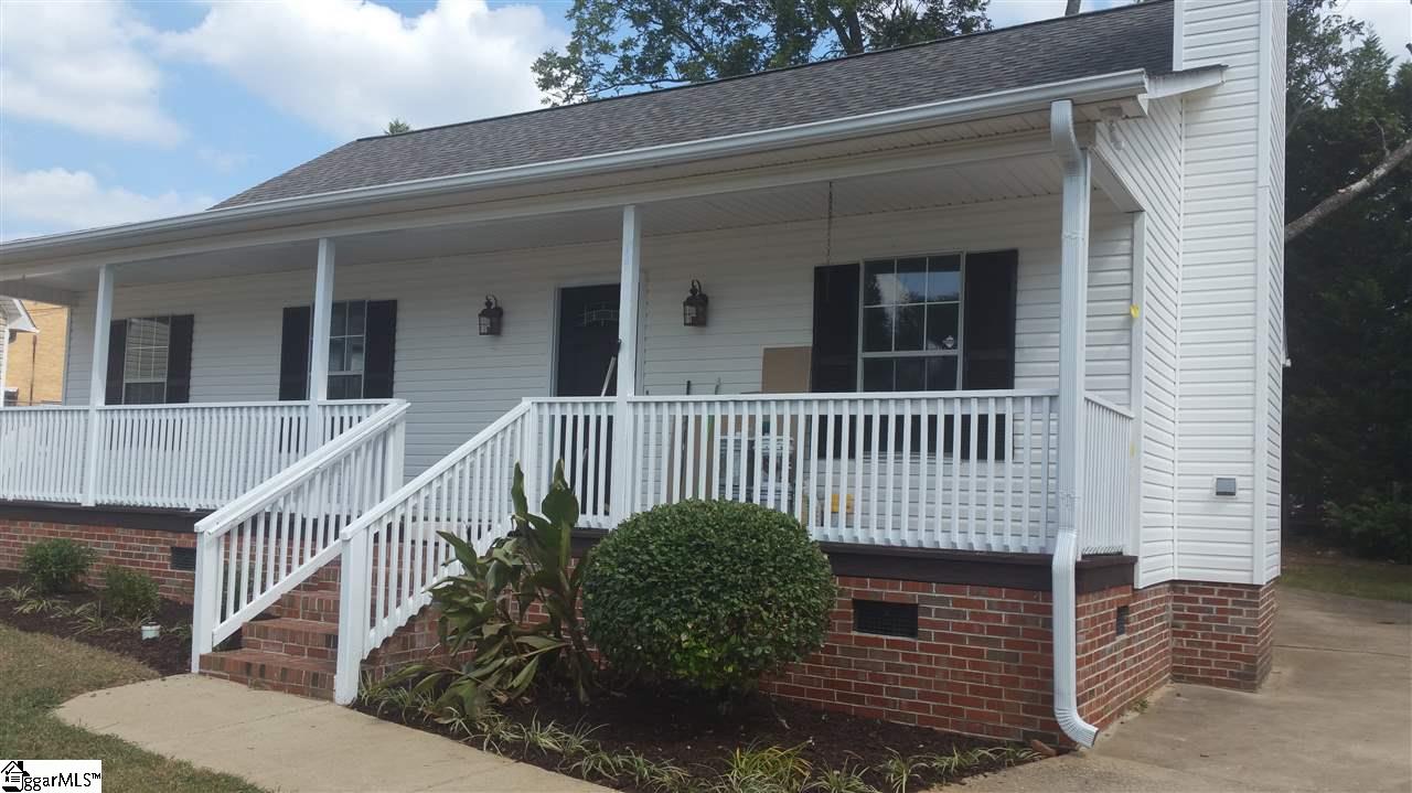 14 Haley Court Greenville, SC 29607 - Photo 1 of 10 Gallery Image 1