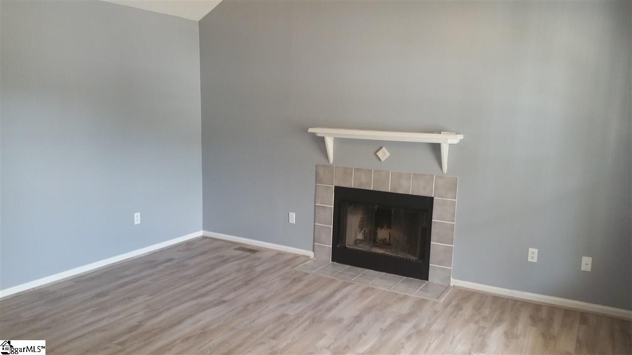14 Haley Court Greenville, SC 29607 - Photo 2 of 10 Gallery Image 2
