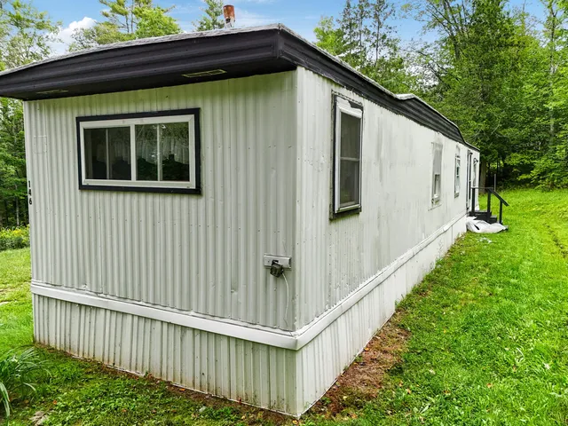 $85,000 | 146 Ferry Street, Solon, ME 04979