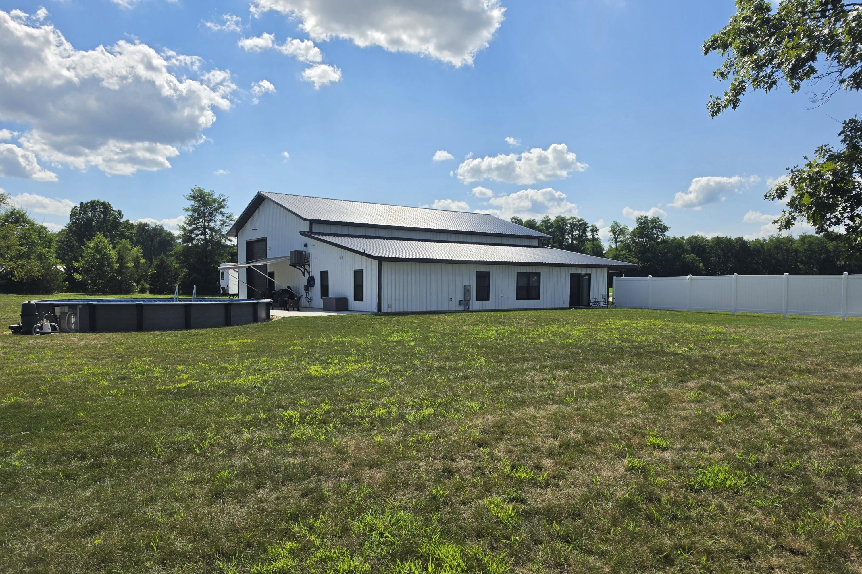 19061 Highway 60 Three Rivers, MI 49093 - Photo 31 of 33 259