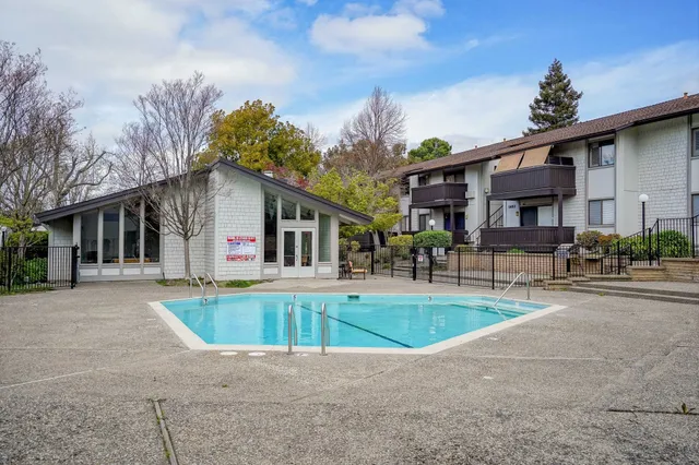$2,650 | 1463 Marchbanks Drive, Unit 2, Walnut Creek, CA 94598