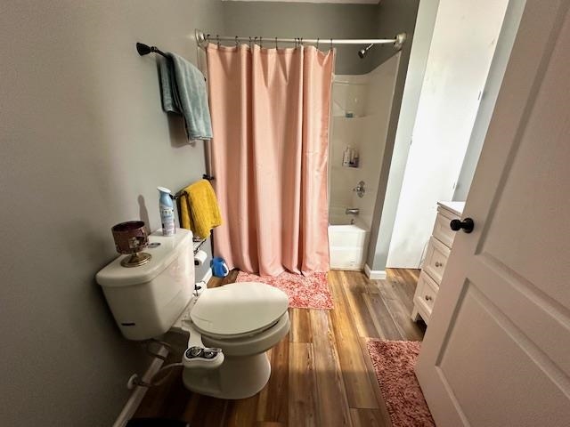 2082 Airport Ridge Road Linden, TN 37096 - Photo 15 of 29 a bathroom with a sink and toilet