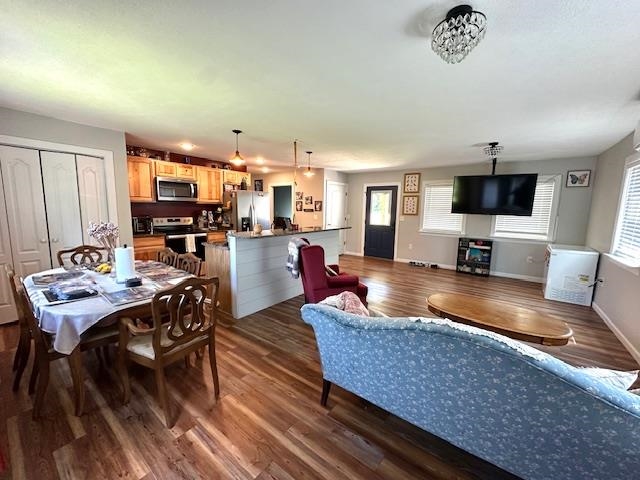 2082 Airport Ridge Road Linden, TN 37096 - Photo 4 of 29 a living room with furniture and a flat screen tv