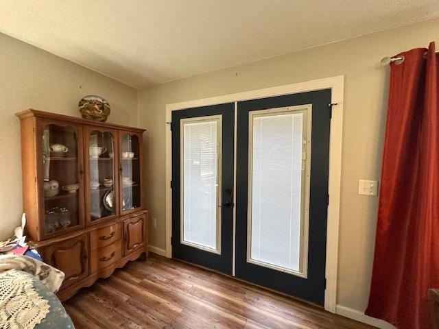2082 Airport Ridge Road Linden, TN 37096 - Photo 10 of 29 a view of an entryway with front door