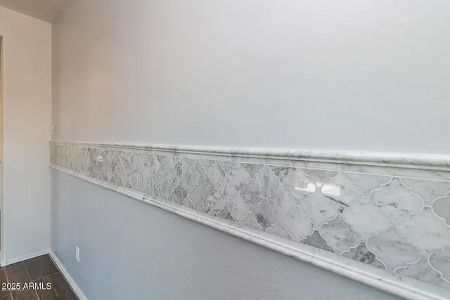 a close view of sink