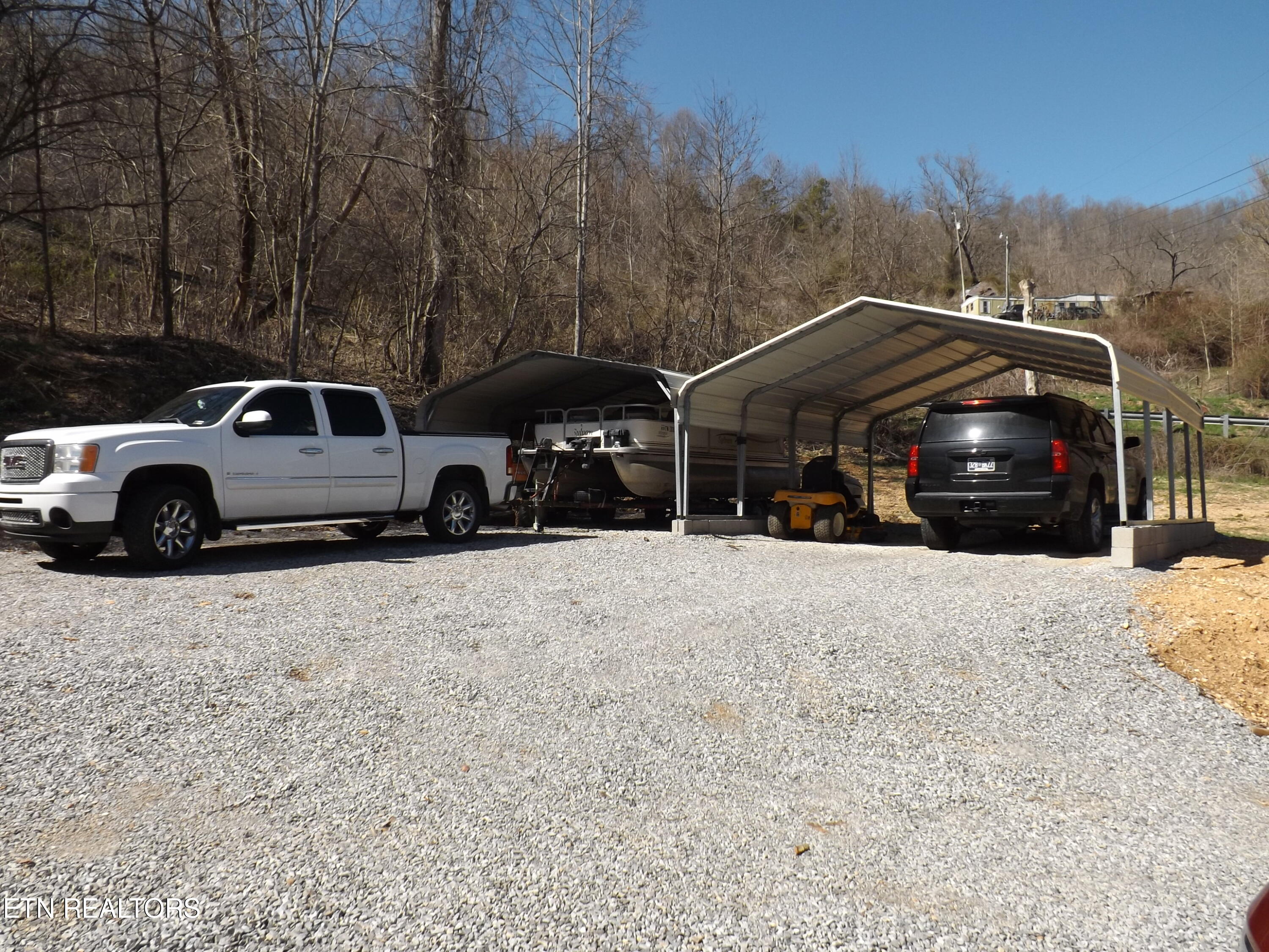 1718 Little Creek Road Harrogate, TN 37752 - Photo 11 of 30 DSCF1588