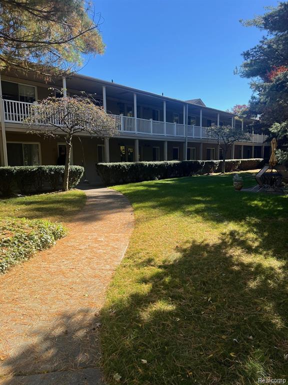 475 South Adams Road, Unit 19 Birmingham, MI 48009 - Photo 1 of 12