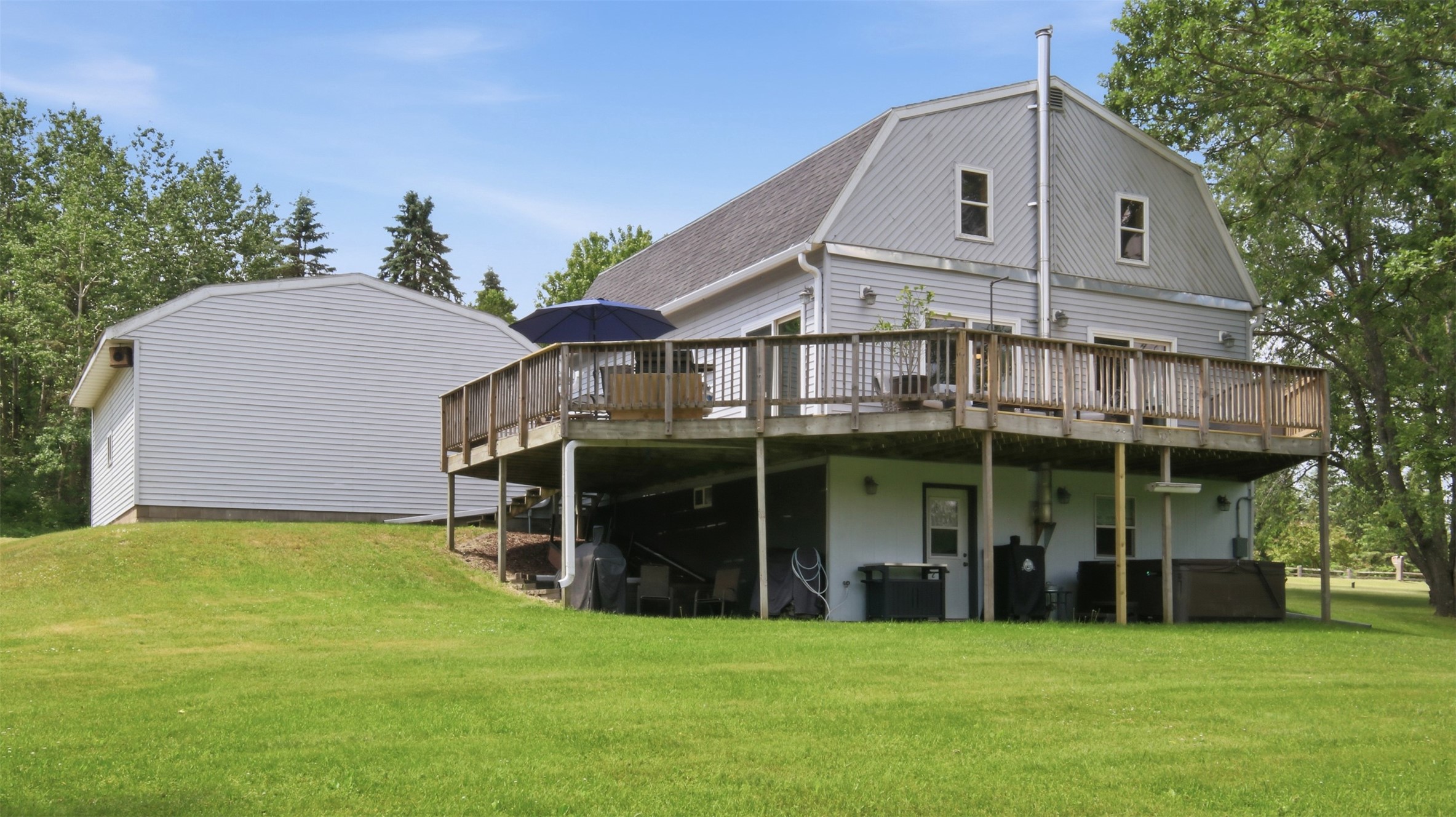 4900 East Spruce Road Eleva, WI 54738 - Photo 2 of 34