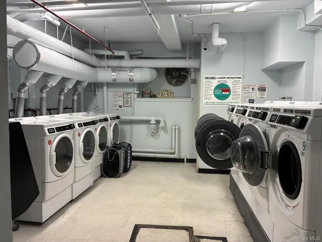 a view of parking area