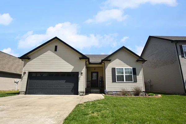 $1,700 | 3765 Silver Fox Lane, Clarksville, TN 37040