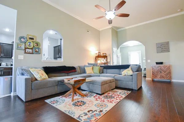 $1,700 | 3765 Silver Fox Lane, Clarksville, TN 37040