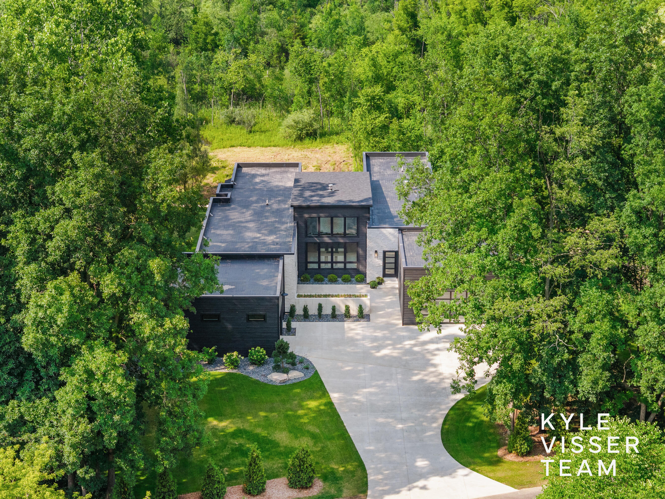 8151 28th Street Southeast Ada, MI 49301 - Photo 2 of 72 Aerial View