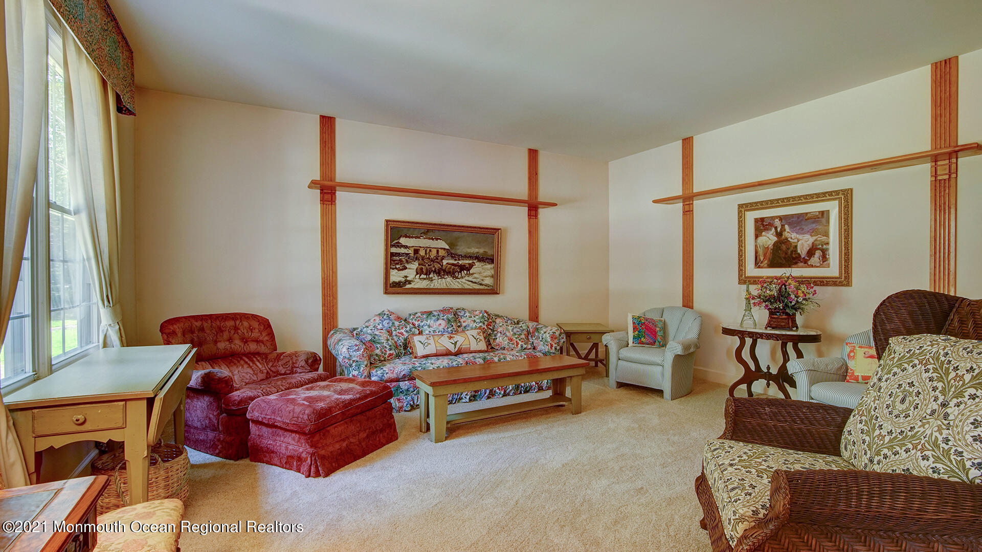593 Jackson Mills Road Jackson, NJ 08527 - Photo 22 of 44 a living room with furniture and a window