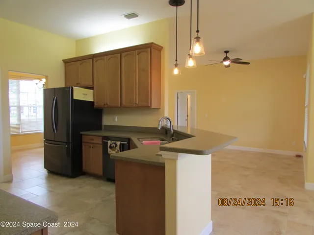 $2,400 | 1882 Woodfield Circle, Melbourne, FL 32904