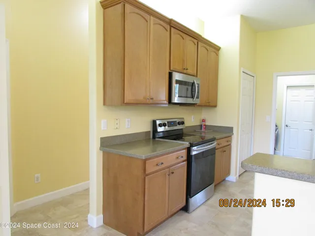 $2,400 | 1882 Woodfield Circle, Melbourne, FL 32904