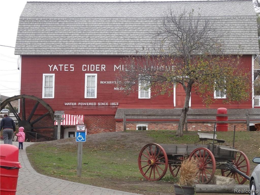 4010 24 Mile Road Utica, MI 48316 - Photo 16 of 16 Yates Cider Mill (2).JPG