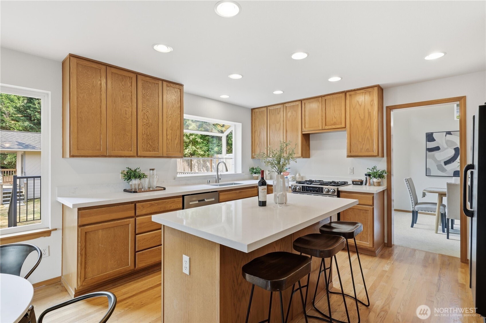14805 Old Redmond Road Redmond, WA 98052 - Photo 10 of 36 Gallery Image 10