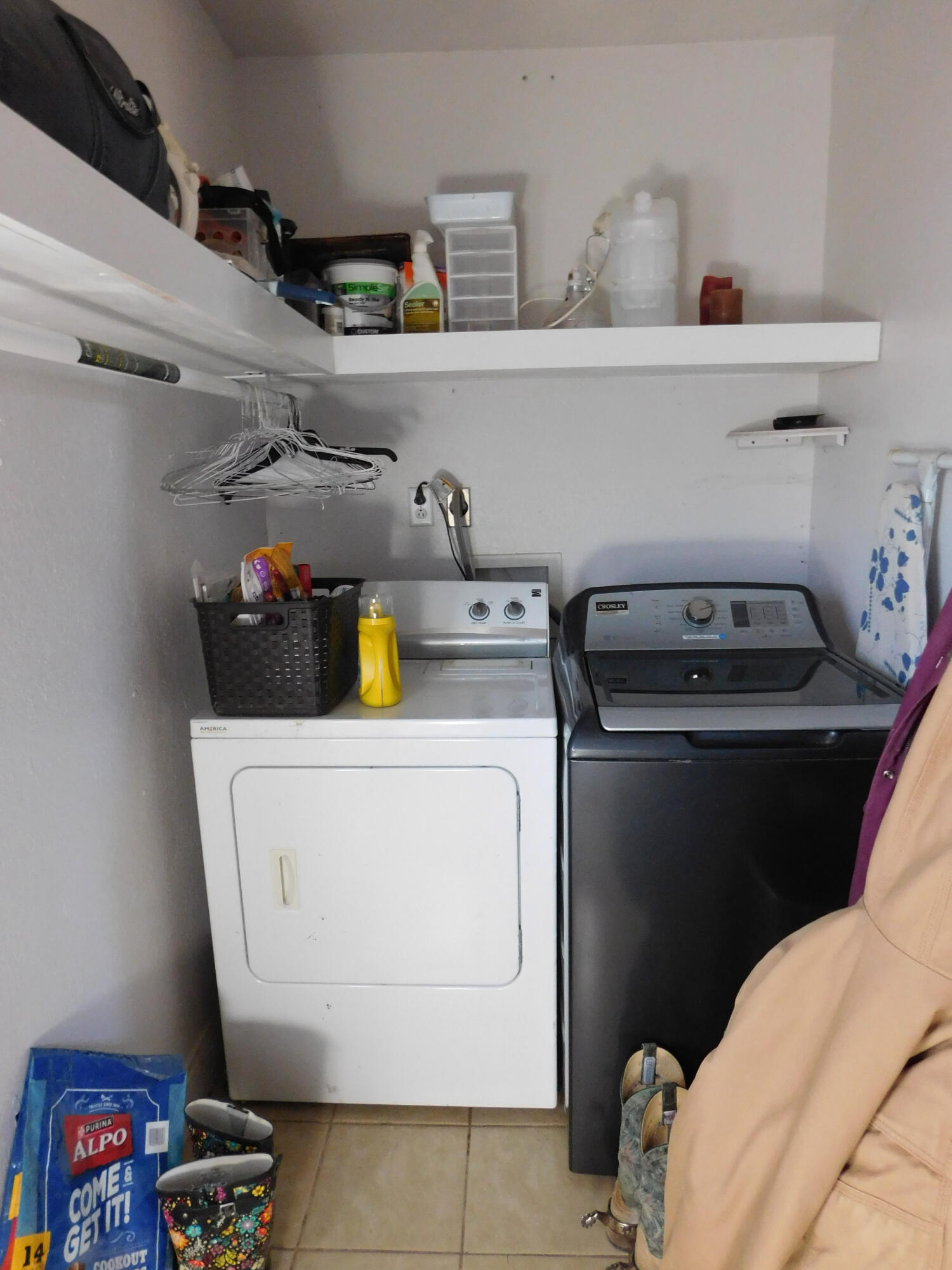 431 County Road 225 Muleshoe, TX 79347 - Photo 8 of 21 a utility room with dryer and washer