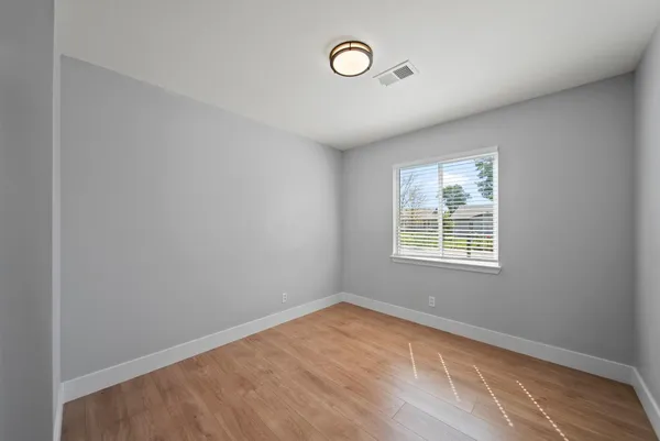 $434,900 | 6940 Gillingham Way, North Highlands, CA 95660