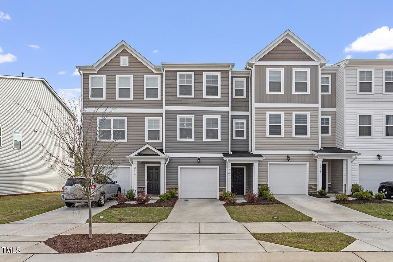 2708 Burgundy Street Raleigh, NC 27604 - Photo 1 of 37 2708 Burgundy Star Drive_02